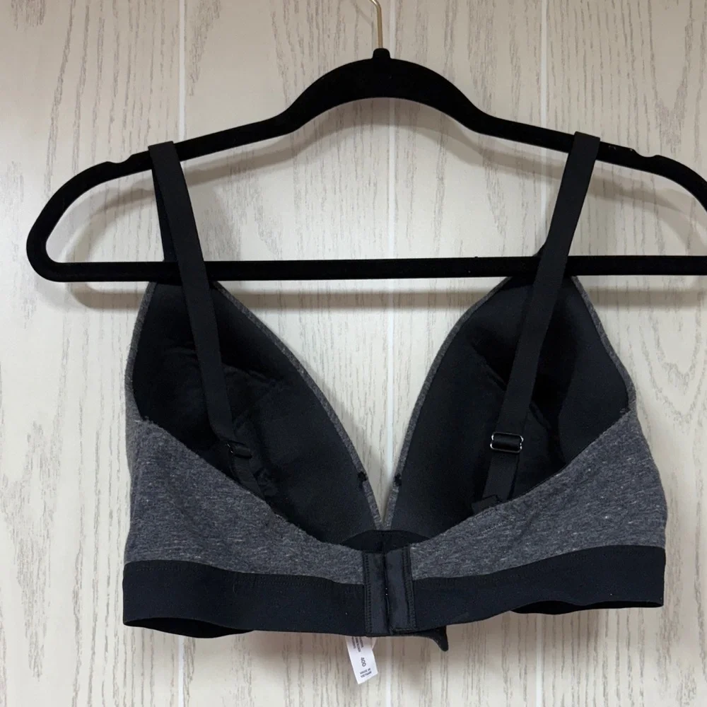❤️ Auden Gray Black Women's Wirefree Bra 40D adjustable back closure and straps